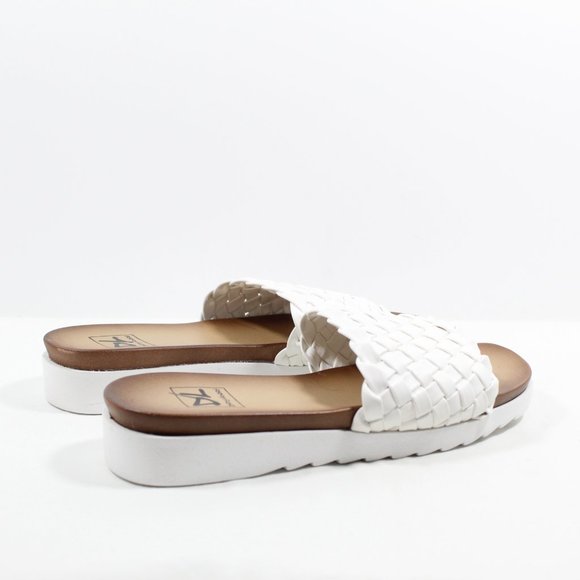 Chinese Laundry/Dirty Laundry Enjoy It Woven Sandal - White - Picture 2 of 4